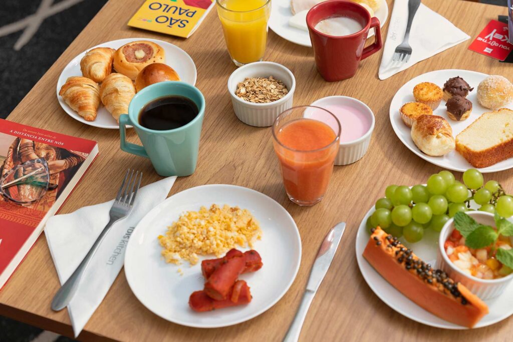 https://breakfastweekend.com.br/wp-content/uploads/2021/08/ibis_sao_paulo_paulista_02-1024x683.jpg