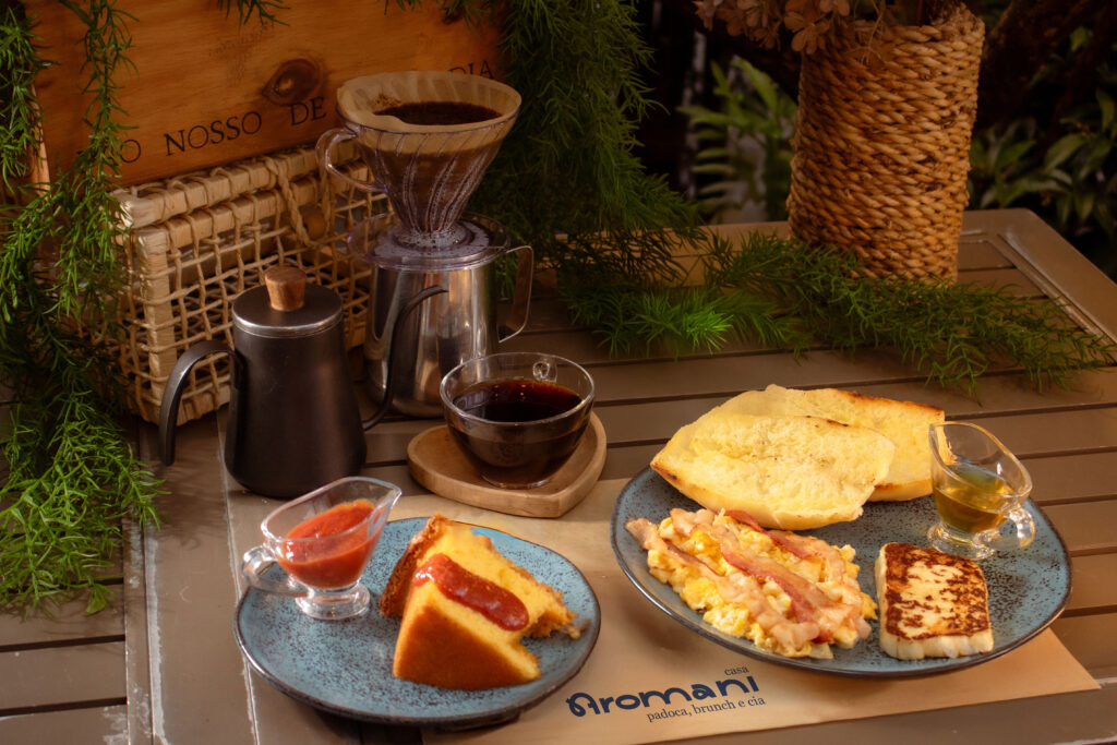 https://breakfastweekend.com.br/wp-content/uploads/2023/04/Casa_Aromani-2-1024x683.jpg