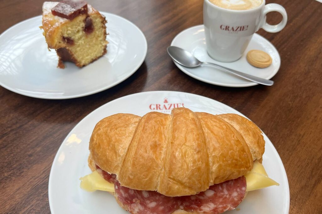 https://breakfastweekend.com.br/wp-content/uploads/2025/04/grazie_cafeteria_breakfast_weekend_curitiba_01.jpg-1024x683.jpg