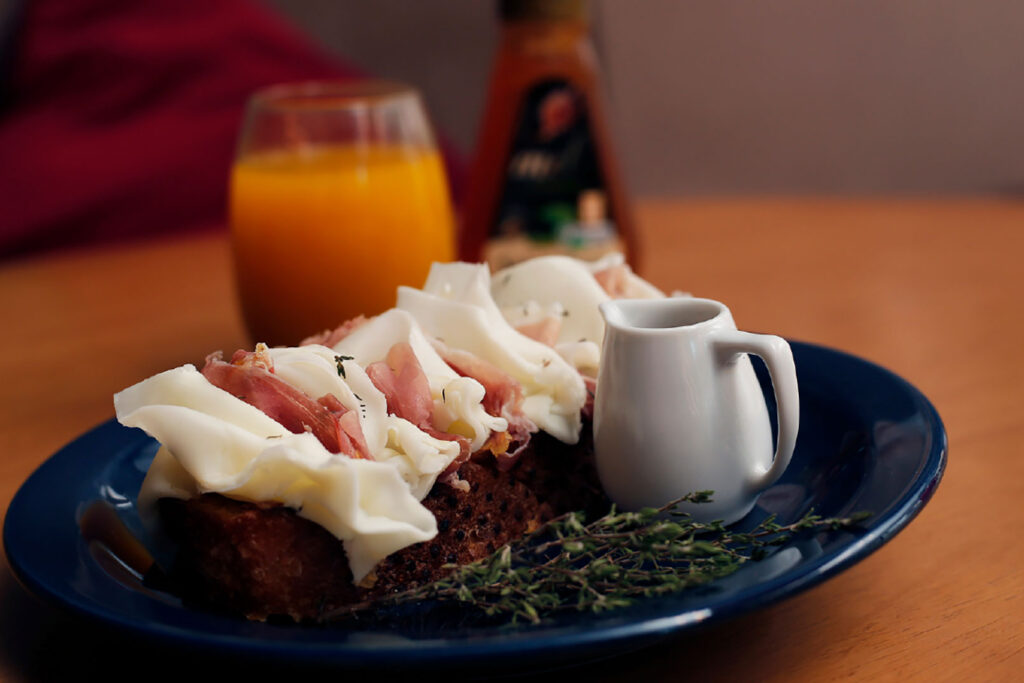 https://breakfastweekend.com.br/wp-content/uploads/2025/08/saint_claire_champanagt_breakfast_weekend_curitiba_01-1024x683.jpg