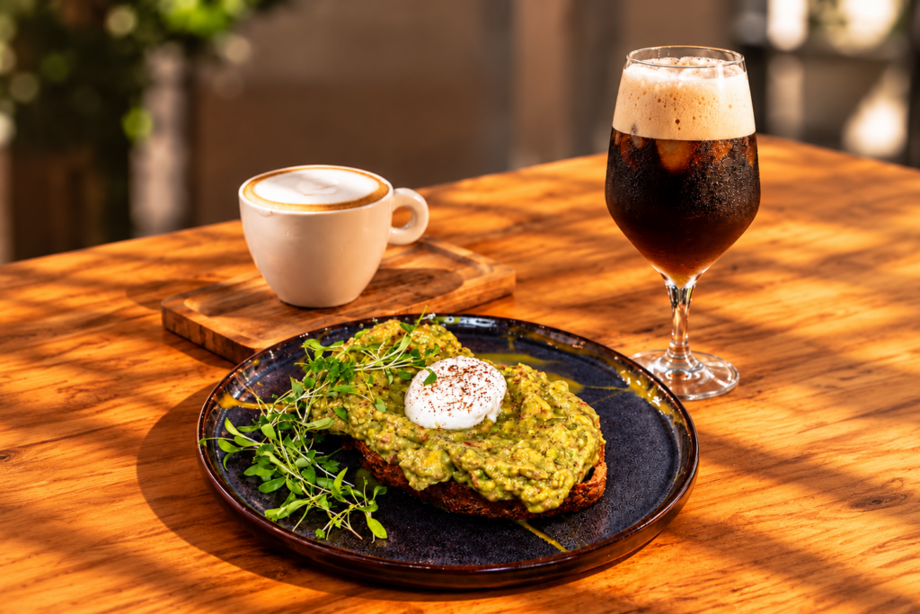 https://breakfastweekend.com.br/wp-content/uploads/2026/10/2peaks_breakfast_weekend_rj-2-1024x683.png